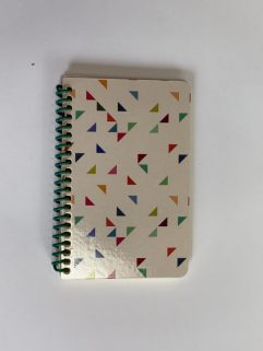 Cahier de notes papier jaune uni 3,5 po. x 5,5 po. - 100 pages, Couverture Triangles colorés (Notes-3,5x5,5-100p/166)