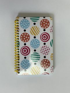 Cahier de notes papier jaune uni 3,5 po. x 5,5 po. - 100 pages, Couverture Bonbons colorés (Notes-3,5x5,5-100p/194)